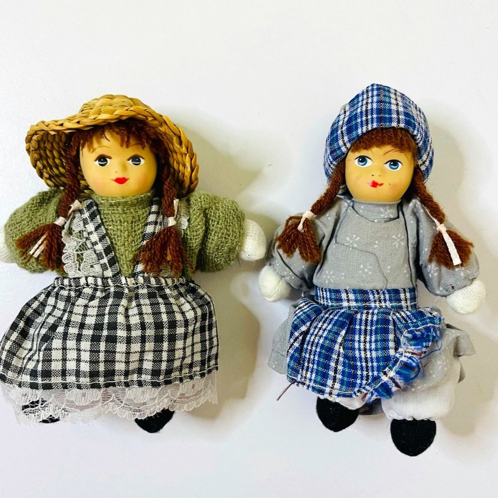 Vintage Springford 5" Shelf Sitter Dolls Porcelain Faces, Outfits, Hats Ex. Cond